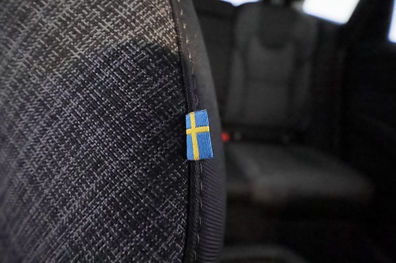 Volvo XC60 23 of 28