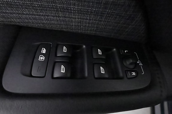 Volvo XC60 20 of 28