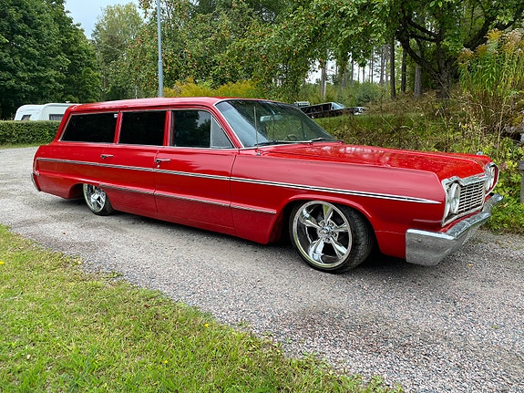 Chevrolet Impala 7 of 9