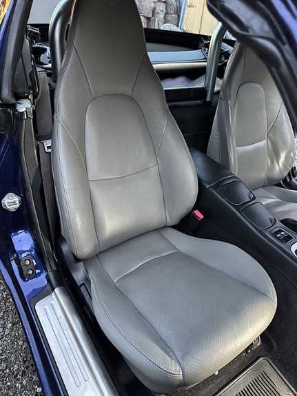 Mazda MX-5 7 of 9