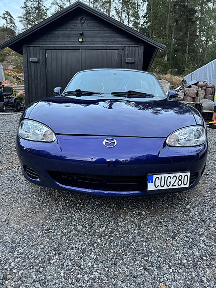 Mazda MX-5 3 of 9
