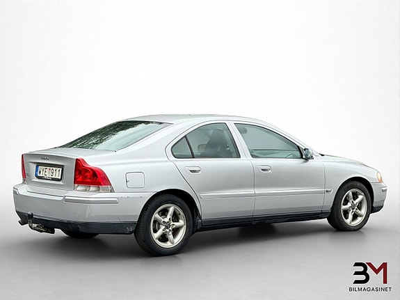 Volvo S60 6 of 16
