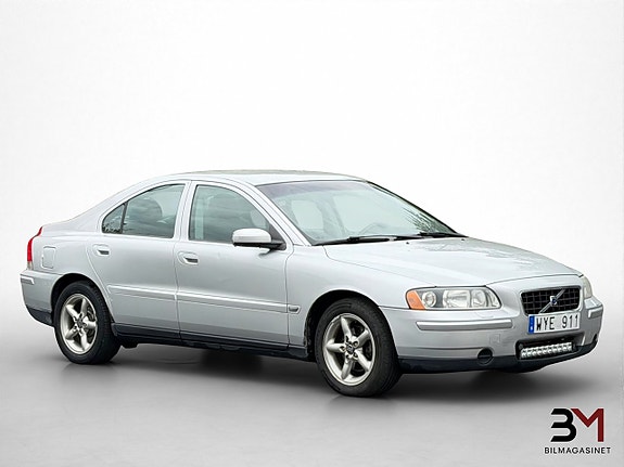 Volvo S60 8 of 16