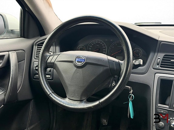 Volvo S60 13 of 16