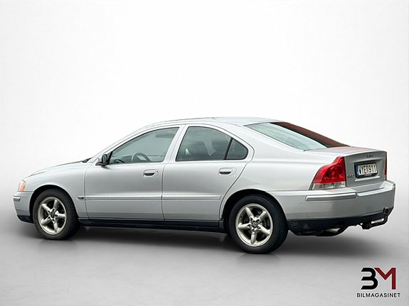 Volvo S60 4 of 16