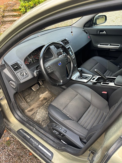 Volvo S40 4 of 9