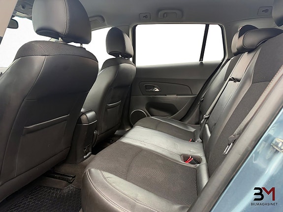 Chevrolet Cruze 11 of 15