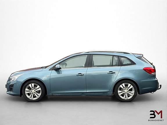 Chevrolet Cruze 3 of 15