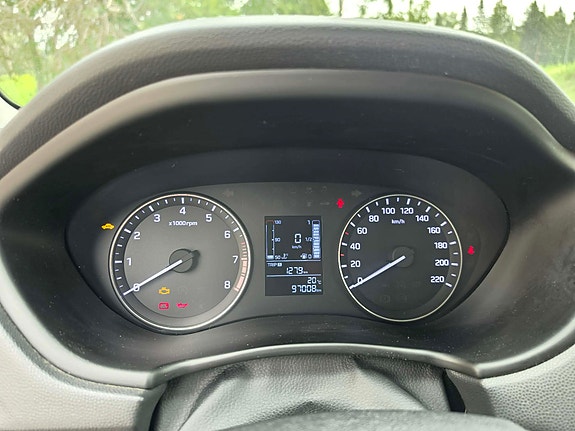 Hyundai i20 4 of 4
