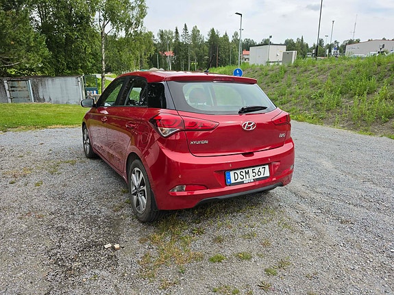 Hyundai i20 3 of 4