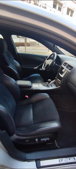Lexus IS250 4 of 6