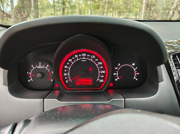 Kia Ceed 8 of 10