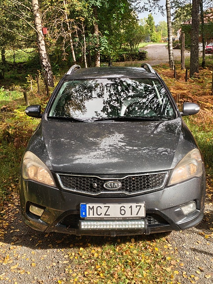 Kia Ceed 2 of 10
