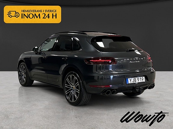 Porsche Macan Turbo 6 of 19