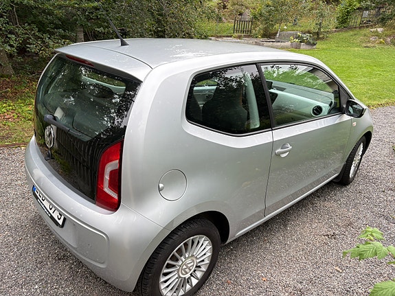 Volkswagen UP! 5 of 10