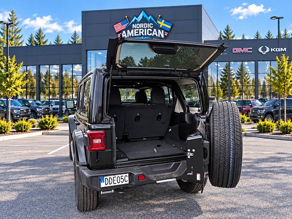 Jeep Wrangler 7 of 24