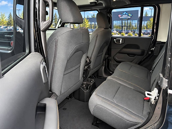 Jeep Wrangler 12 of 24