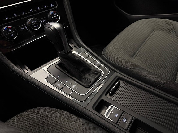 Volkswagen Golf I 19 of 27