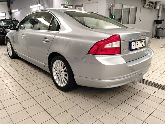 Volvo S80 5 of 10