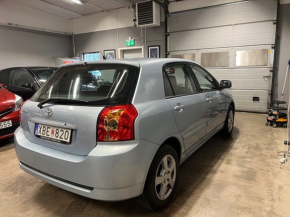 Toyota Corolla 14 of 15