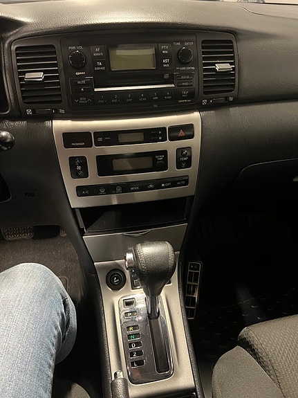Toyota Corolla 13 of 15