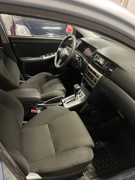 Toyota Corolla 12 of 15
