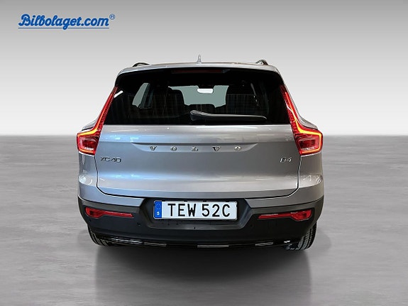 Volvo XC40 7 of 18