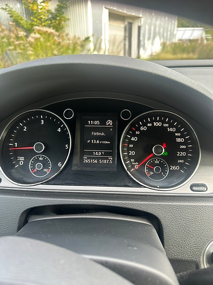 Volkswagen Passat 5 of 7
