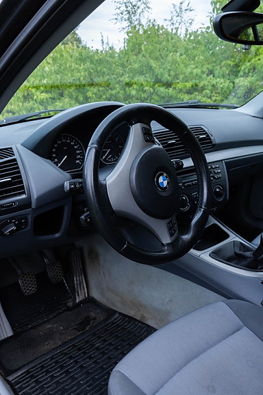 BMW 118i 11 of 16