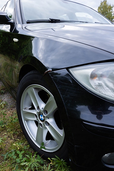 BMW 118i 6 of 16