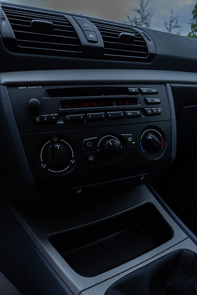 BMW 118i 15 of 16