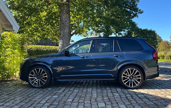 Volvo XC90 5 of 16