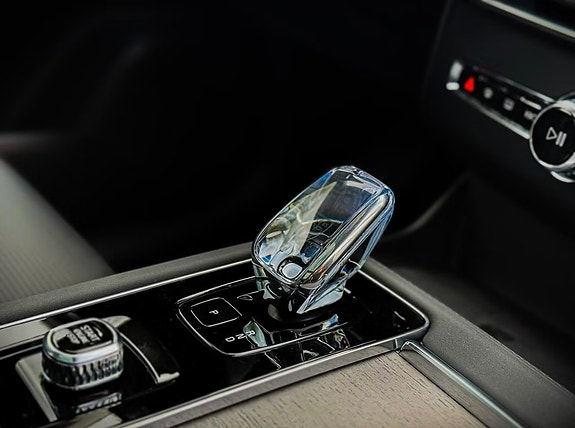 Volvo XC90 14 of 16