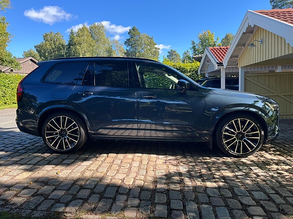 Volvo XC90 8 of 16