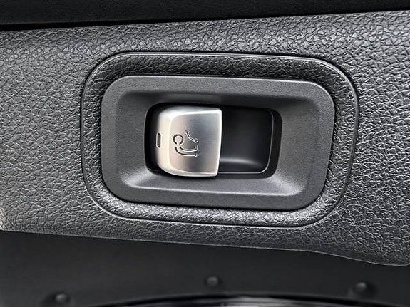 Mercedes-Benz E220 d 29 of 29