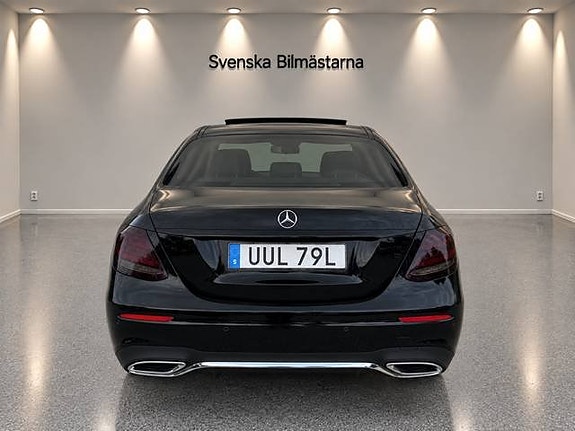 Mercedes-Benz E220 d 4 of 29