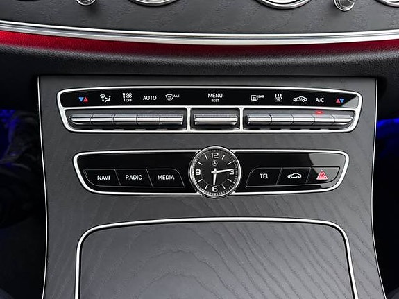 Mercedes-Benz E220 d 27 of 29