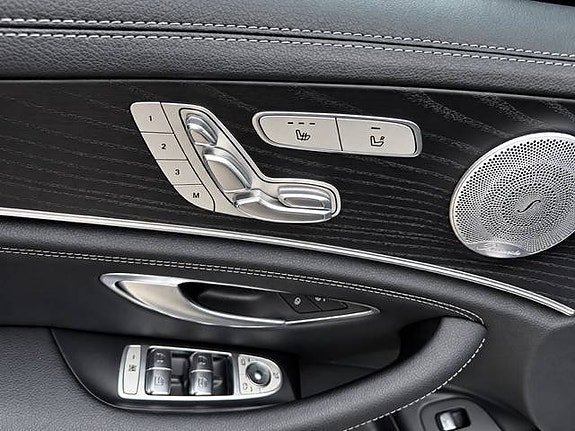 Mercedes-Benz E220 d 25 of 29