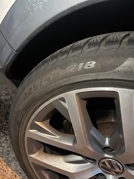 Volkswagen Passat Alltrack 13 of 19