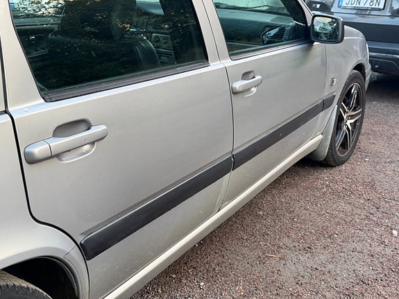 Volvo V70 6 of 7