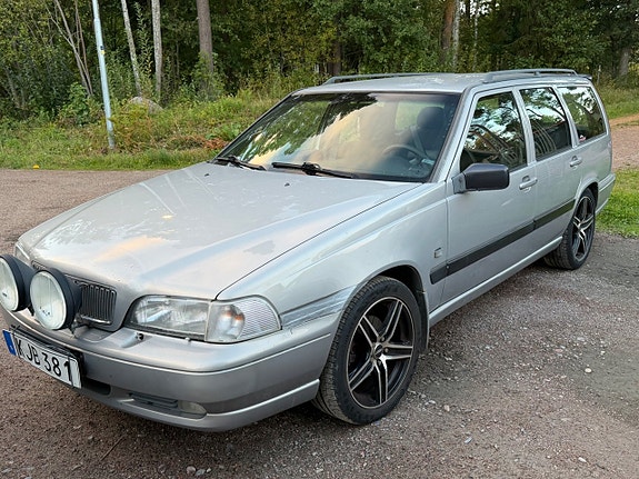 Volvo V70 4 of 7