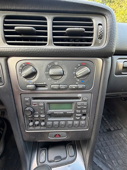 Volvo V70 13 of 13