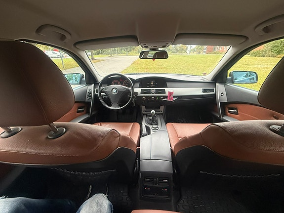 BMW 523i 7 of 8