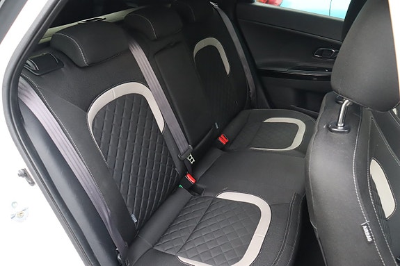 Kia Ceed 11 of 13