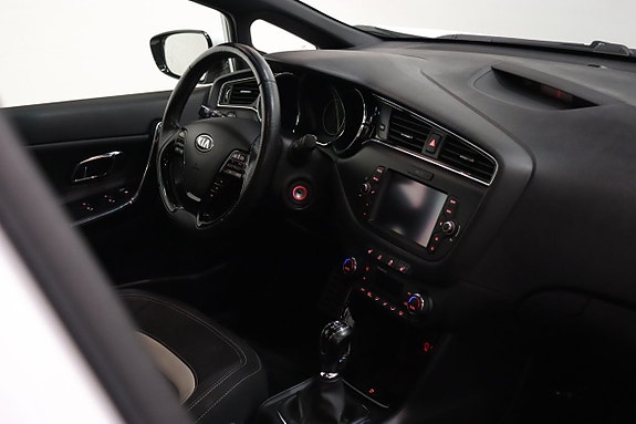 Kia Ceed 12 of 13