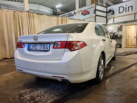 Honda Accord 6 of 16