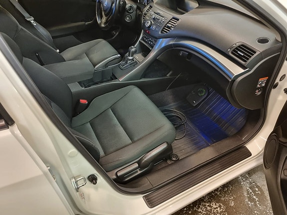 Honda Accord 14 of 16