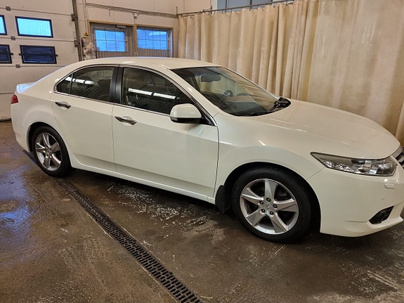 Honda Accord 8 of 16