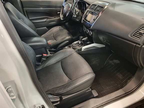 Mitsubishi ASX 13 of 16