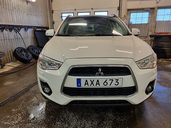 Mitsubishi ASX 2 of 16